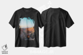 تیشرت مشکی طرح دار نور نخست بر فراز صحرا، مدیوم اثر نیـرز فوتوگرافی | immage.ir