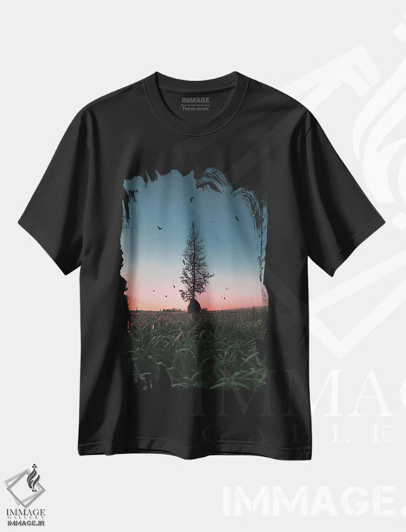 تیشرت مشکی طرح دار درخت بخشنده، مدیوم اثر نیـرز فوتوگرافی | immage.ir