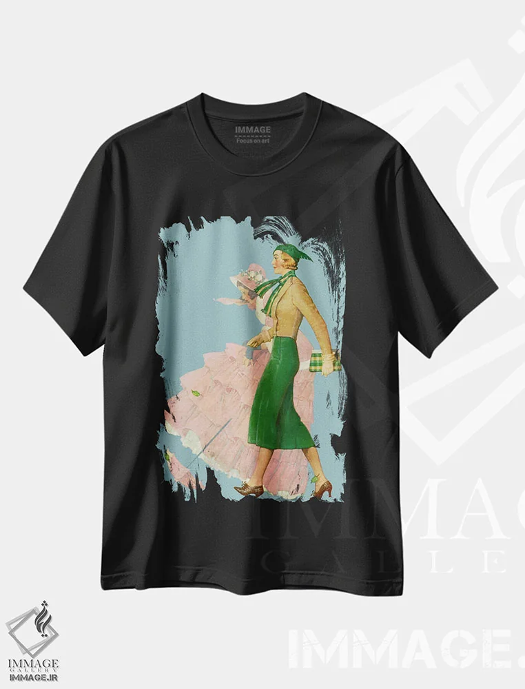 تیشرت مشکی طرح دار دو زن در حال قدم زدن، هنر فاخر کلاسیک اثر نورمن راکول | فروشگاه ایماژ
