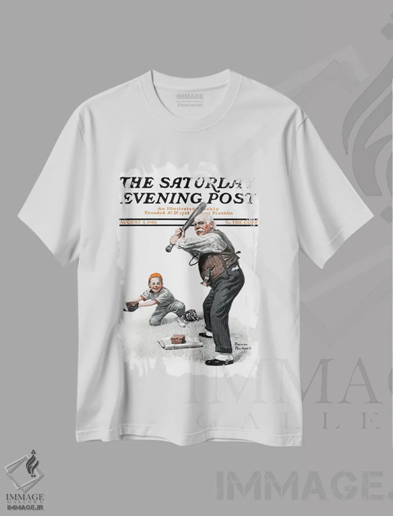 تیشرت سفید طرح دار پدربزرگ در کنار صفحه بیسبال، هنر فاخر کلاسیک اثر نورمن راکول | immage.ir