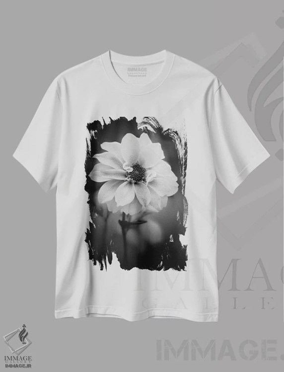 تیشرت سفید طرح دار شبنم روی گل سفید، مدیوم اثر نیک ریو | فروشگاه ایماژ