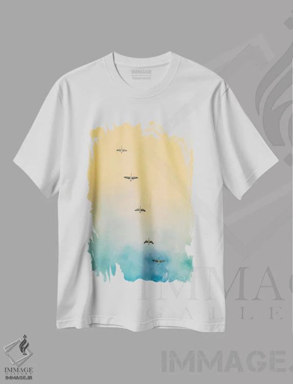 تیشرت سفید طرح دار غازها در آسمان، مدیوم اثر نیک ریو | فروشگاه ایماژ