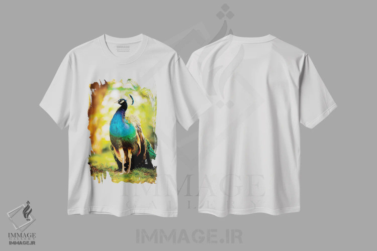 تیشرت سفید طرح دار طاووس روی خورشید، مدیوم اثر نیک ریو | immage.ir