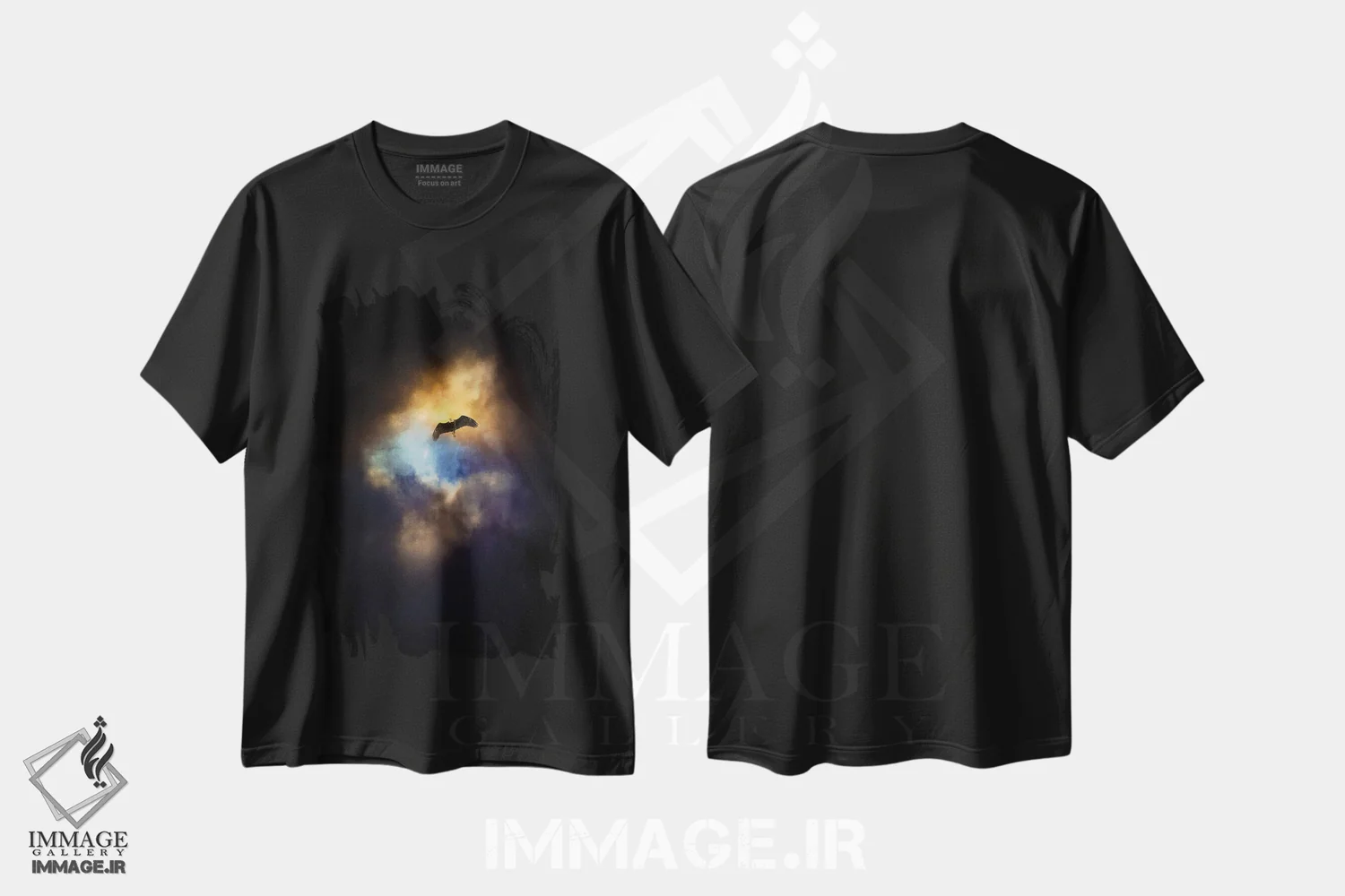 تیشرت مشکی طرح دار عقاب در نقطه ای از نور آسمان، مدیوم اثر نیک ریو | immage.ir