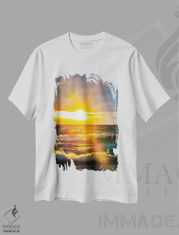 تیشرت سفید طرح دار طلوع خورشید بر فراز اقیانوس ۳، مدیوم اثر نیک ریو | فروشگاه ایماژ