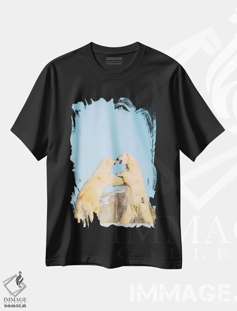 تیشرت مشکی طرح دار خرس های قطبی در حال بازی روی تپه، مدیوم اثر نیک ریو | فروشگاه ایماژ