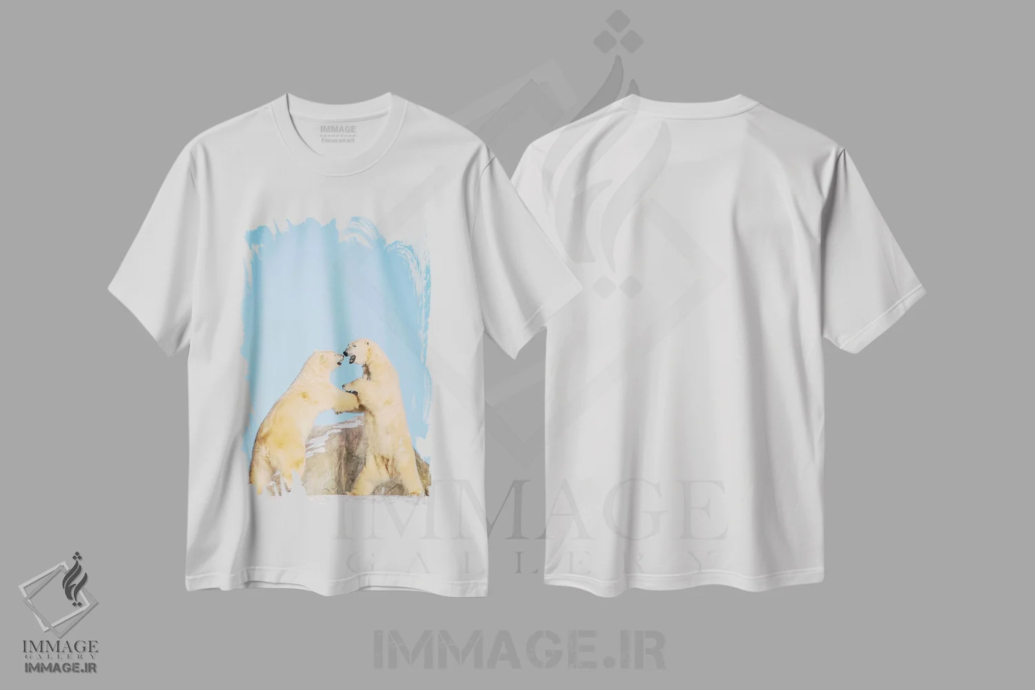 تیشرت سفید طرح دار خرس های قطبی در حال بازی روی تپه، مدیوم اثر نیک ریو | immage.ir