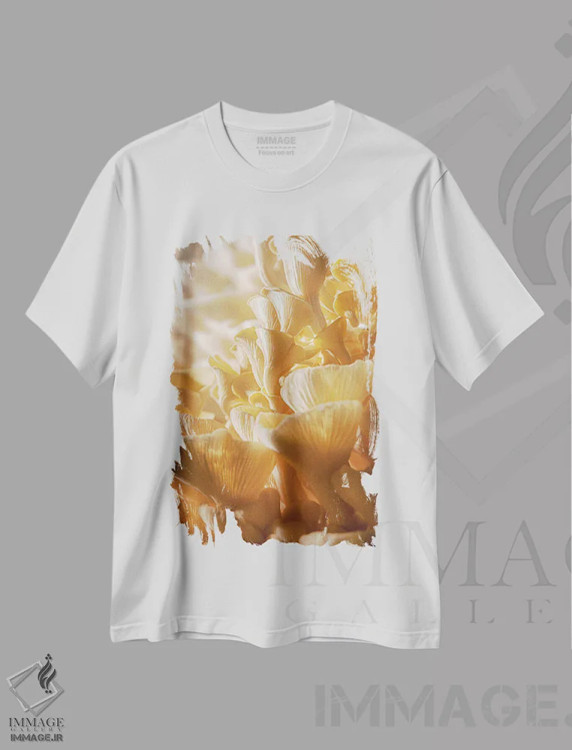 تیشرت سفید طرح دار دنیای قارچ ها، مدیوم اثر نیک ریو | فروشگاه ایماژ