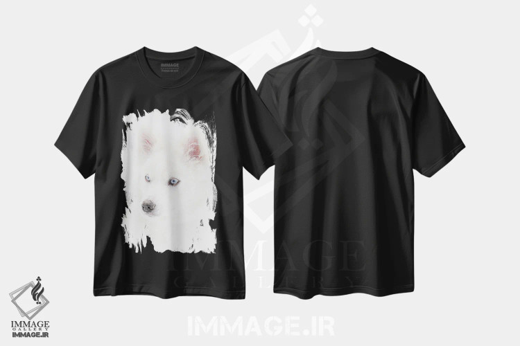 تیشرت مشکی طرح دار سگ در بارش برف، عکاسی سیاه و سفید اثر نیک ریو | immage.ir