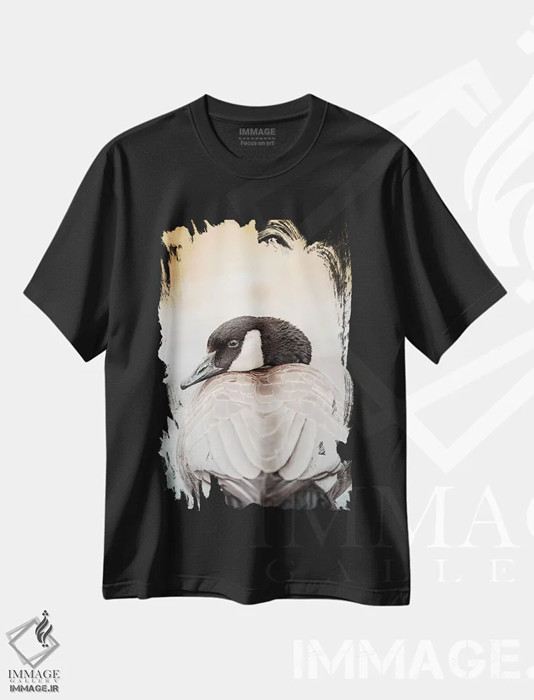 تیشرت مشکی طرح دار پرتره نزدیک غاز، مدیوم اثر نیک ریو | فروشگاه ایماژ