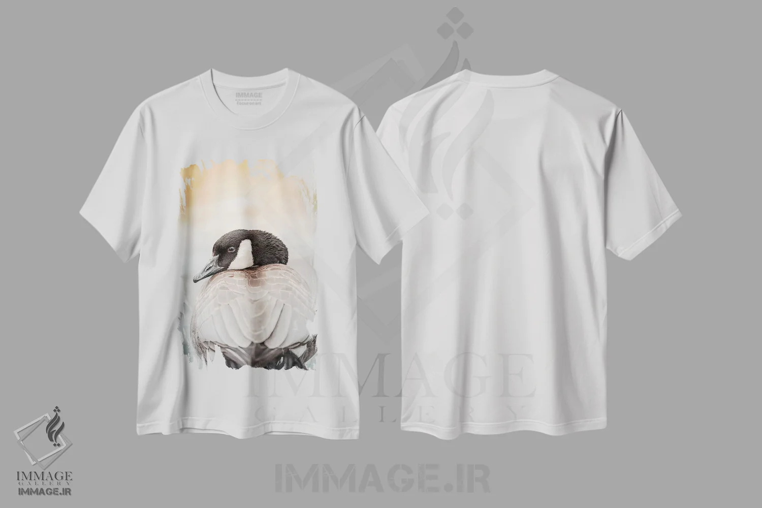 تیشرت سفید طرح دار پرتره نزدیک غاز، مدیوم اثر نیک ریو | immage.ir
