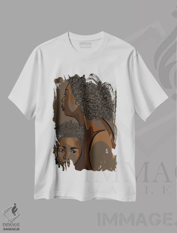 تیشرت سفید طرح دار مامان و من ۸، هنر آمریکایی آفریقایی تبار اثر نوئل آر ایکس | فروشگاه ایماژ
