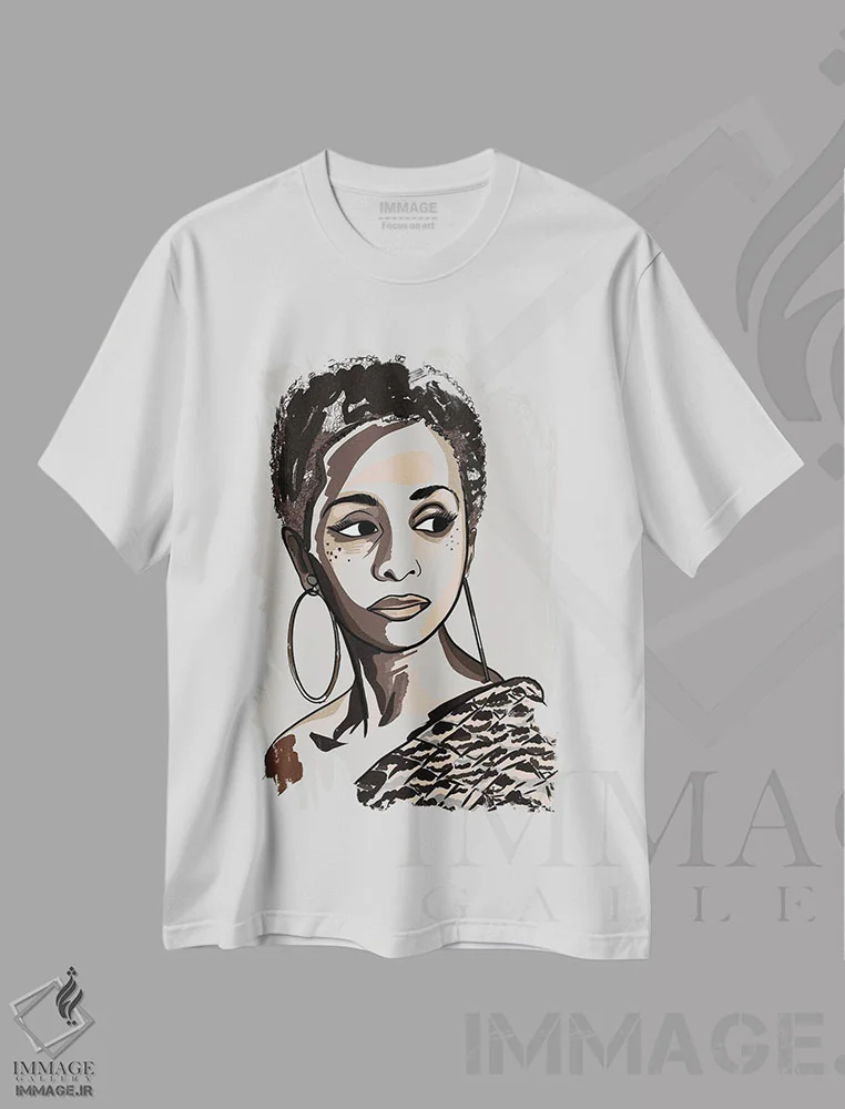 تیشرت سفید طرح دار داستان موی سیاه پوستان، هنر آمریکایی آفریقایی تبار اثر نوئل آر ایکس | فروشگاه ایماژ