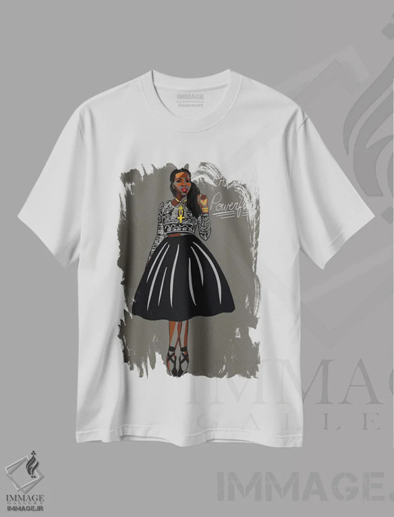تیشرت سفید طرح دار زیبا و قدرتمند، هنر آمریکایی آفریقایی تبار اثر نوئل آر ایکس | immage.ir