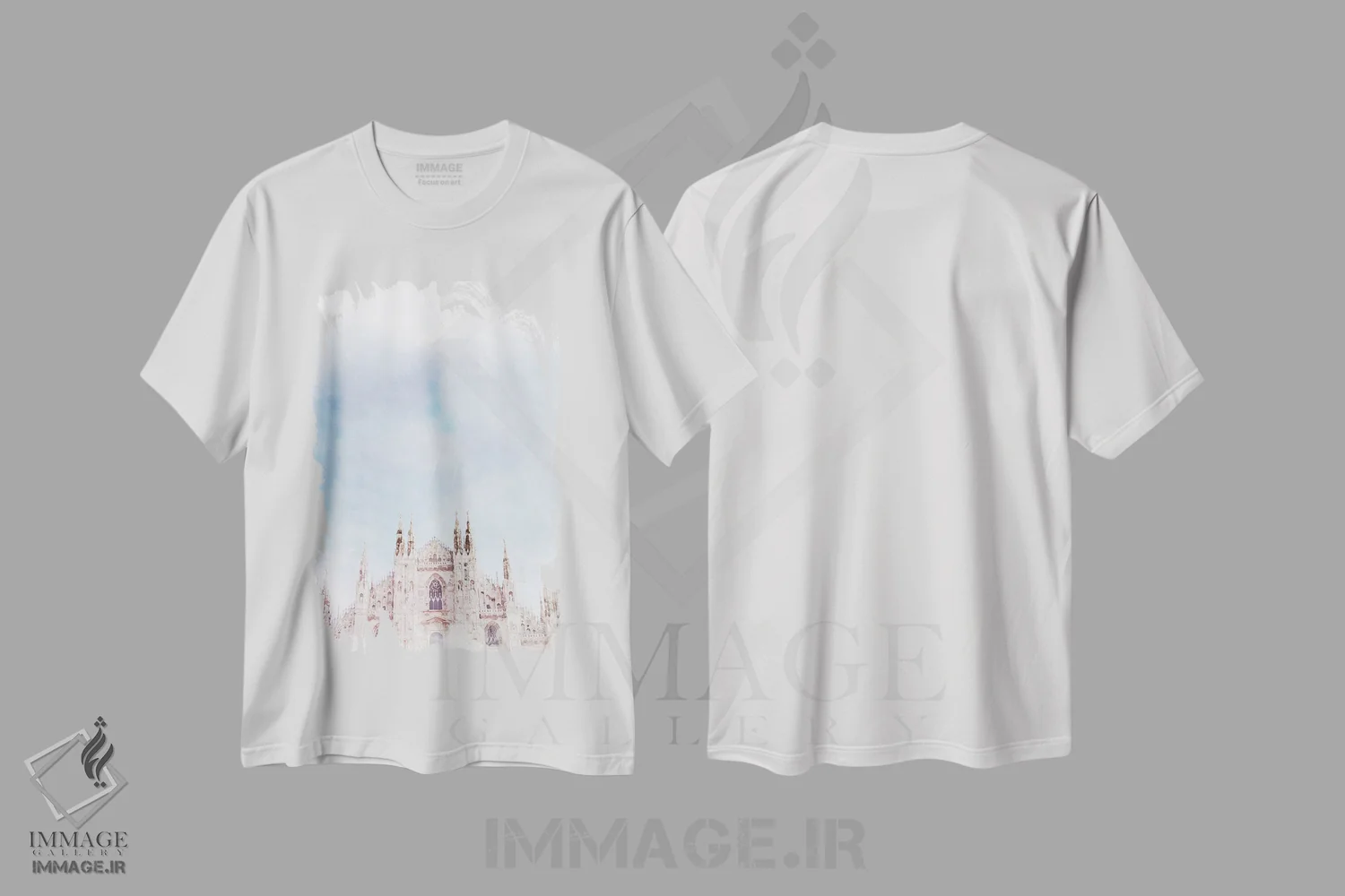 تیشرت سفید طرح دار پوستر سفر به دوئومو میلان، هنر دیجیتال اثر ناتالی رایان | فروشگاه ایماژ