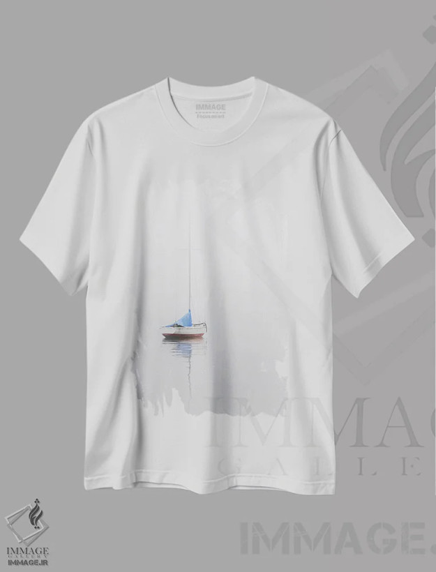 تیشرت سفید طرح دار White & Blue,قایق بادبانی؛ قرمز، سفید و آبی، مدیوم اثر نیکلاس بل | فروشگاه ایماژ