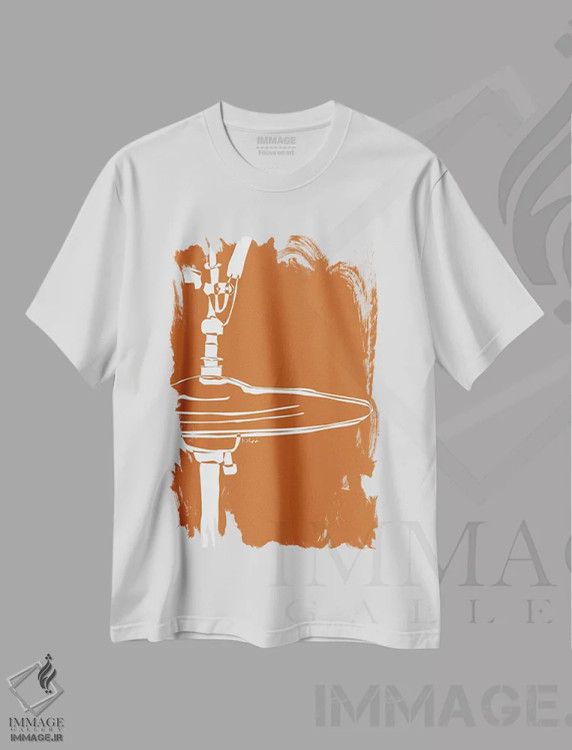 تیشرت سفید طرح دار سنج درام سفالی، هنر تزئینی سیاه و سفید اثر نیسه کرونا | فروشگاه ایماژ
