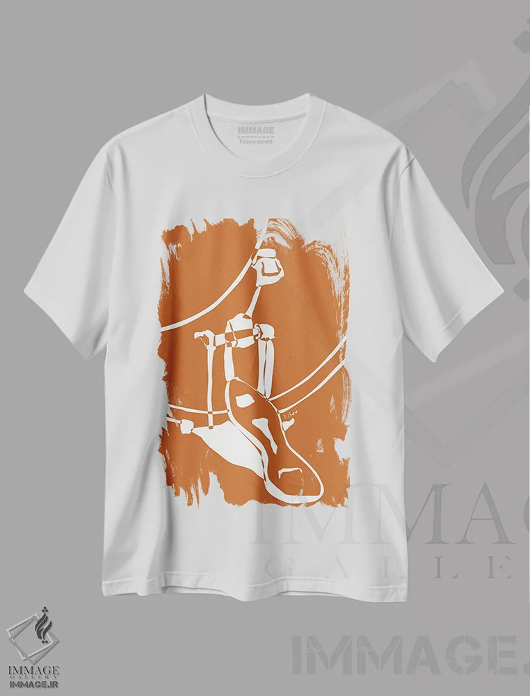 تیشرت سفید طرح دار کیک درام سفالی، تزئینی اثر نیسه کرونا | immage.ir