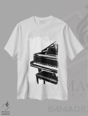 تیشرت سفید طرح دار پیانوی بزرگ، هنر تزئینی سیاه و سفید اثر نیسه کرونا | immage.ir
