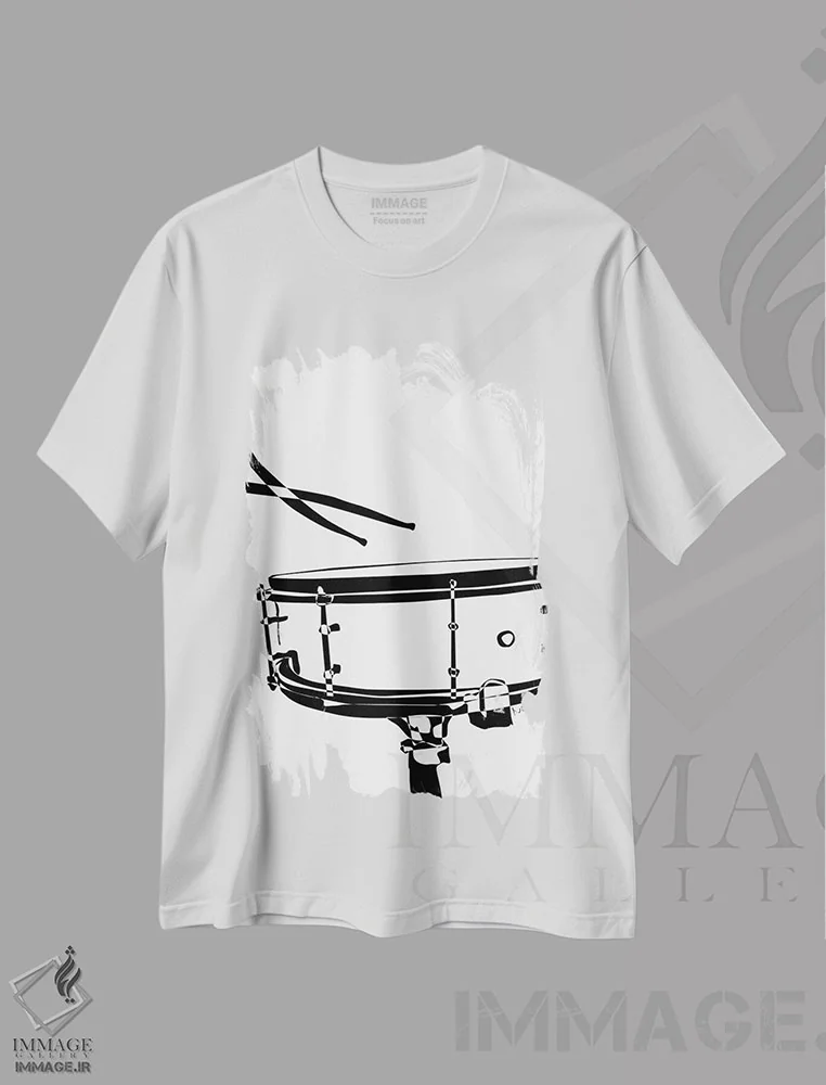تیشرت سفید طرح دار طبل اسنیر سفید، هنر تزئینی سیاه و سفید اثر نیسه کرونا | immage.ir