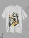 تیشرت سفید طرح دار جای آفتاب سوختگی / خط های راه راه روی پوست، دکور ساحلی اثر سلمی نصرالدین | immage.ir