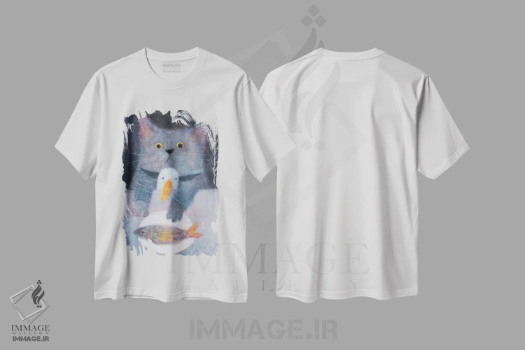 تیشرت سفید طرح دار گربه و اردک سر میز شام، دکور معاصر اثر ناتالیا شالوشویلی | immage.ir