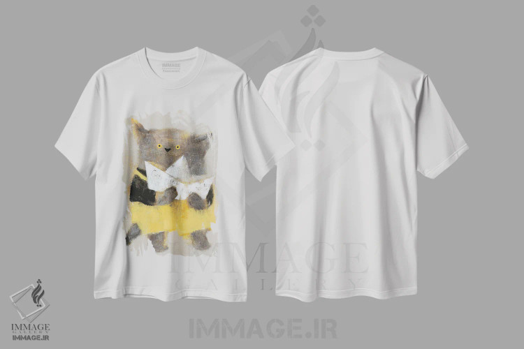 تیشرت سفید طرح دار گربه با کشتی کاغذی، دکور معاصر اثر ناتالیا شالوشویلی | فروشگاه ایماژ