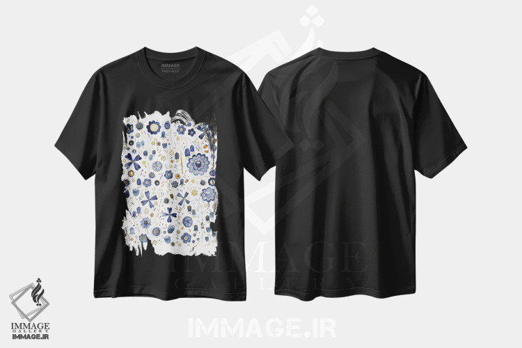 تیشرت مشکی طرح دار ترکیب گل های نیلی، تزئینی اثر نیک اسکویرل | immage.ir