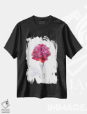 تیشرت مشکی طرح دار رز قرمز، دکور معاصر اثر ناتالی مک | فروشگاه ایماژ