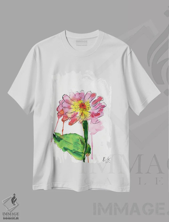 تیشرت سفید طرح دار زینیا صورتی، دکور معاصر اثر ناتالی مک | فروشگاه ایماژ