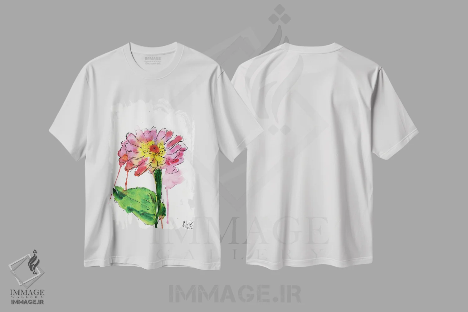 تیشرت سفید طرح دار زینیا صورتی، دکور معاصر اثر ناتالی مک | فروشگاه ایماژ