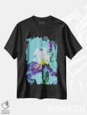 تیشرت مشکی طرح دار زنبق بنفش، دکور معاصر اثر ناتالی مک | immage.ir