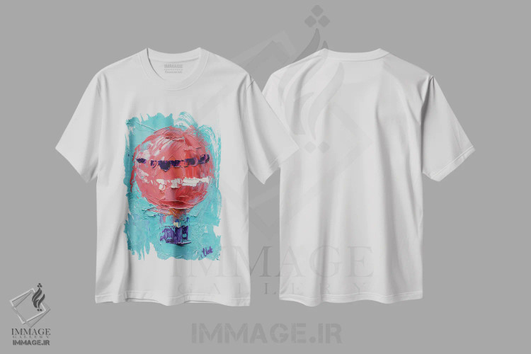 تیشرت سفید طرح دار بالن هوای گرم، دکور معاصر اثر ناتالی مک | immage.ir