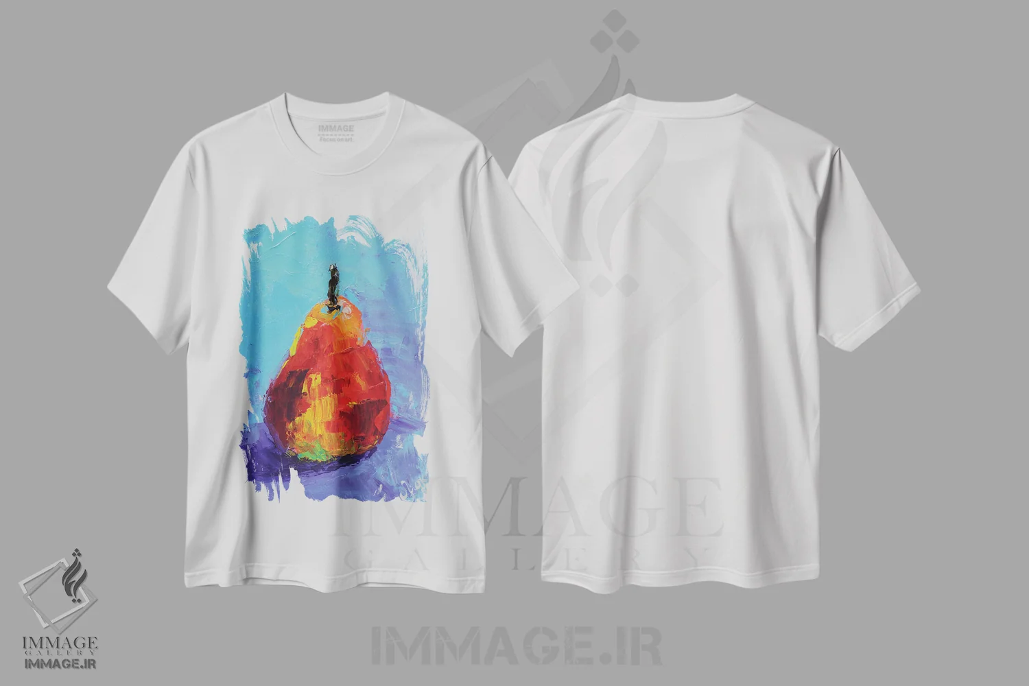 تیشرت سفید طرح دار گلابی قرمز، دکور معاصر اثر ناتالی مک | فروشگاه ایماژ