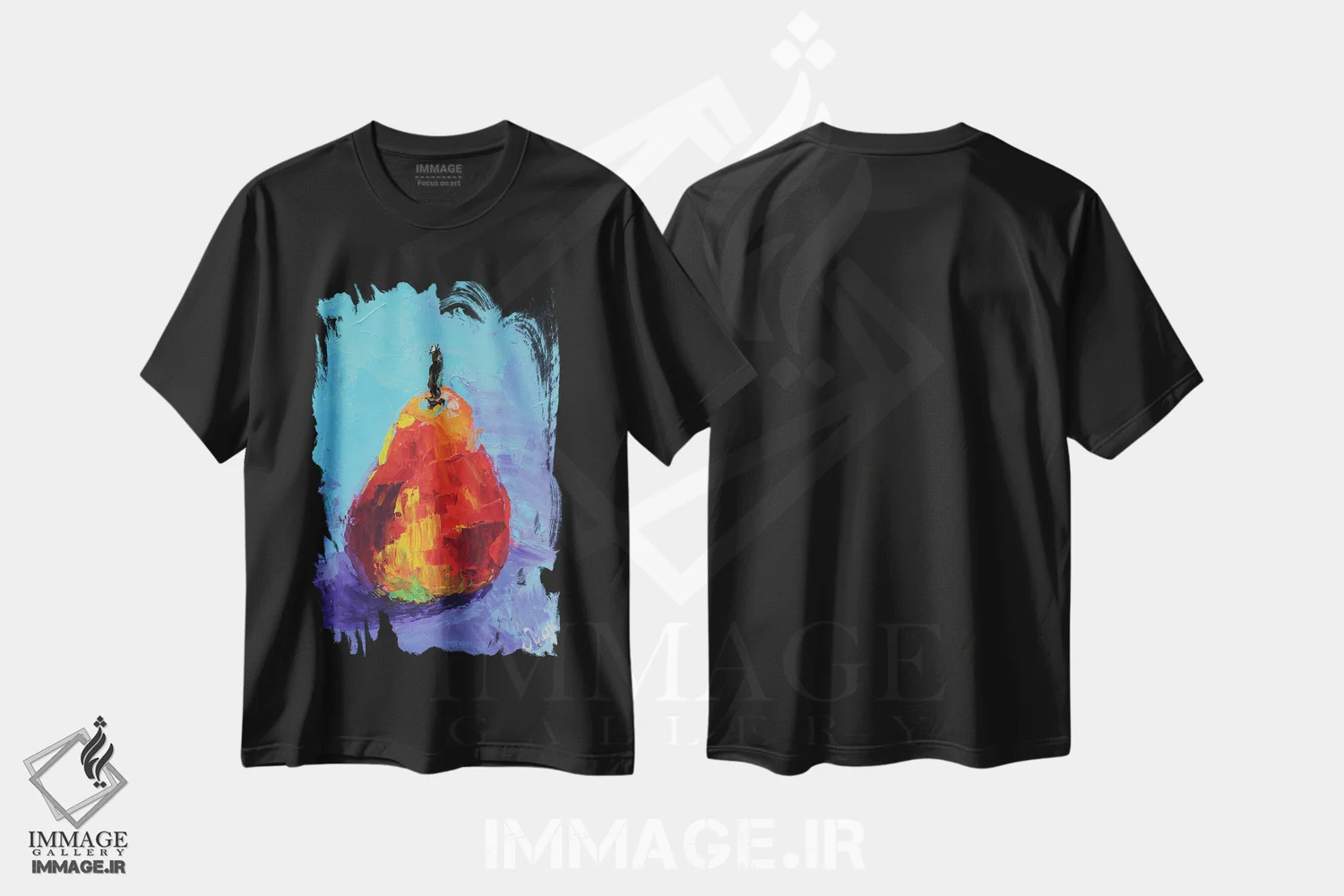 تیشرت مشکی طرح دار گلابی قرمز، دکور معاصر اثر ناتالی مک | immage.ir