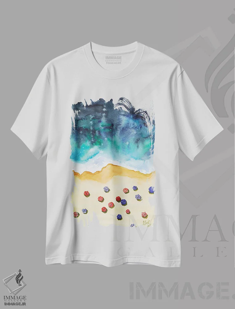 تیشرت سفید طرح دار نمای هوایی ساحل لاگونا، دکور ساحلی اثر ناتالی مک | فروشگاه ایماژ