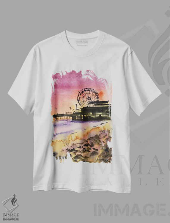 تیشرت سفید طرح دار غروب ساحل سانتا مونیکا، دکور معاصر اثر ناتالی مک | فروشگاه ایماژ