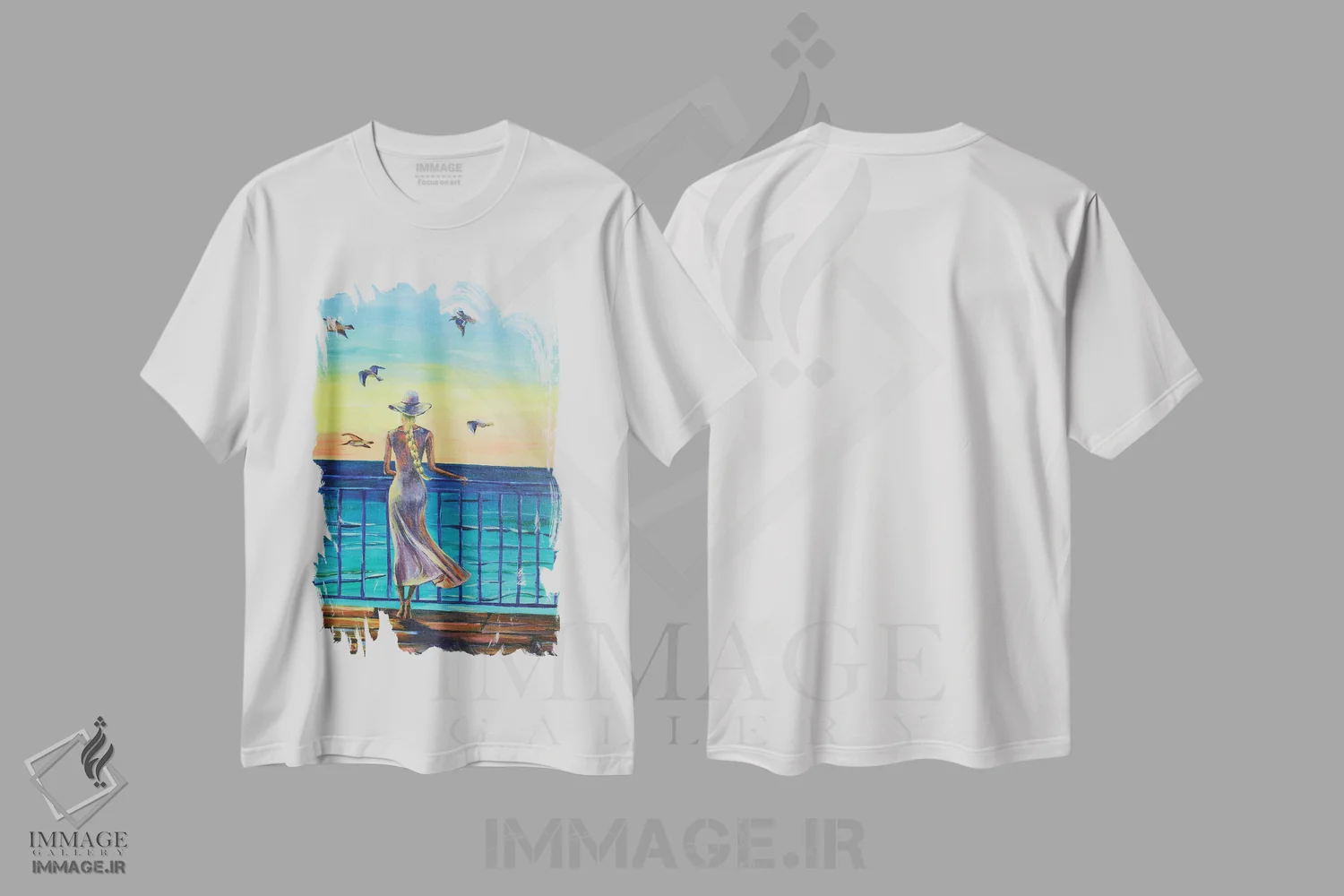 تیشرت سفید طرح دار دختر تنها، دکور ساحلی اثر ناتالی مک | فروشگاه ایماژ