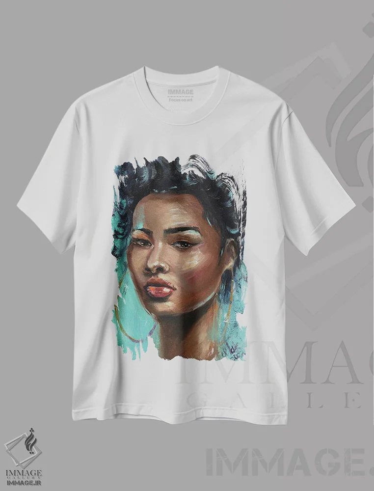 تیشرت سفید طرح دار پرتـره زن آفریقایی، هنر آمریکایی آفریقایی تبار اثر ناتالی مک | immage.ir