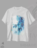 تیشرت سفید طرح دار گل های انتزاعی آبی آبرنگ، آبستره اثر ناتالی مک | immage.ir