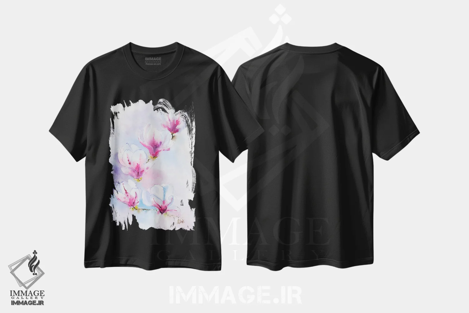 تیشرت مشکی طرح دار گل ماگنولیا، مدیوم اثر ناتالی مک | immage.ir