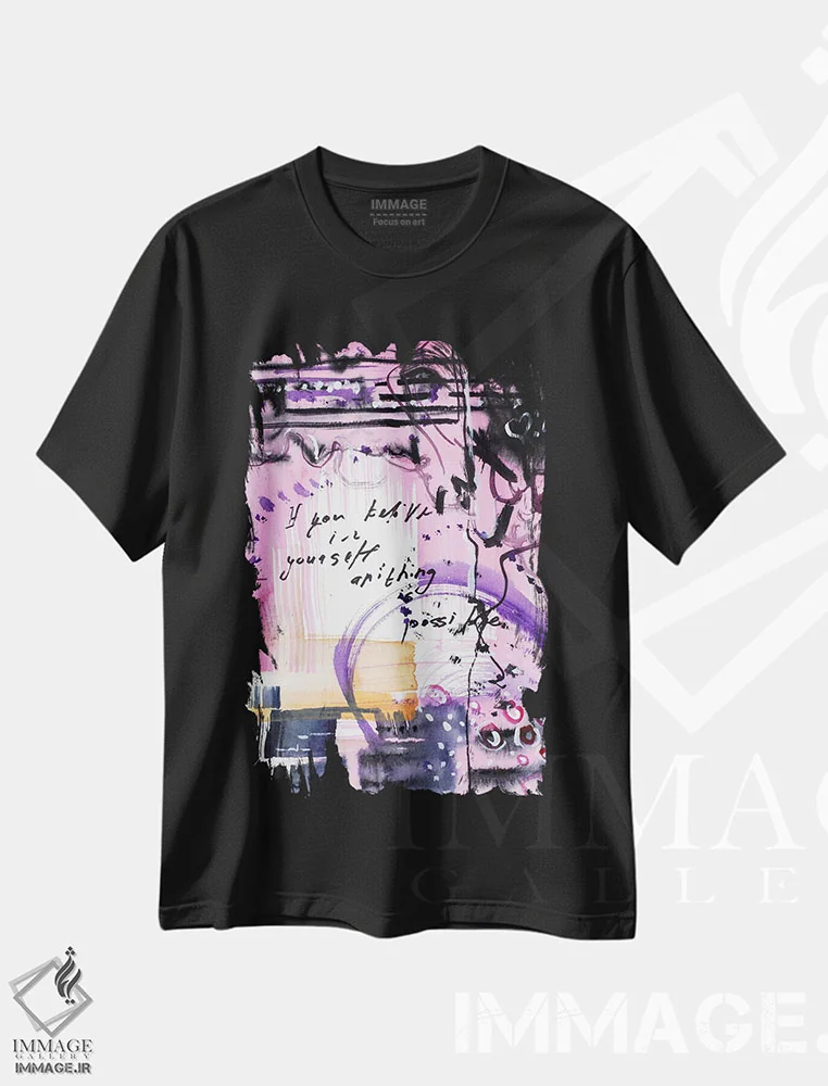 تیشرت مشکی طرح دار آبرنگ انتزاعی صورتی، آبستره اثر ناتالی مک | immage.ir