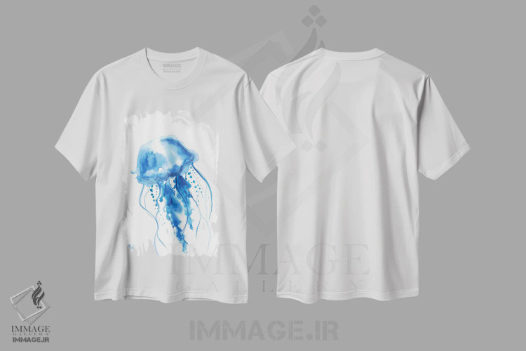 تیشرت سفید طرح دار عروس دریایی، دکور ساحلی اثر ناتالی مک | immage.ir