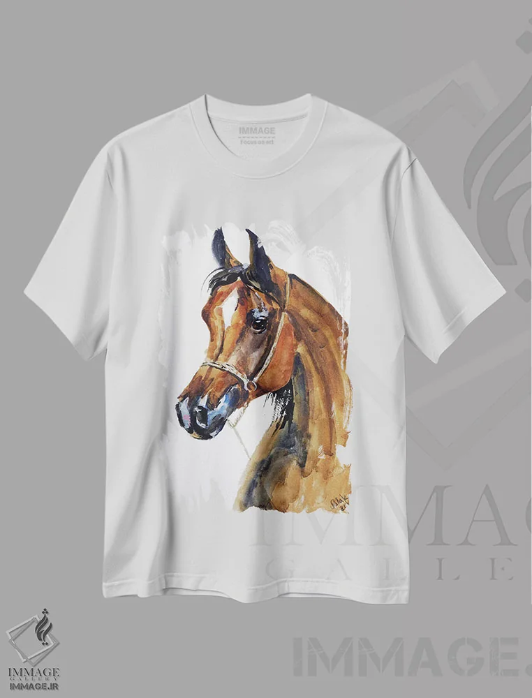 تیشرت سفید طرح دار اسب عربی، مدیوم اثر ناتالی مک | فروشگاه ایماژ