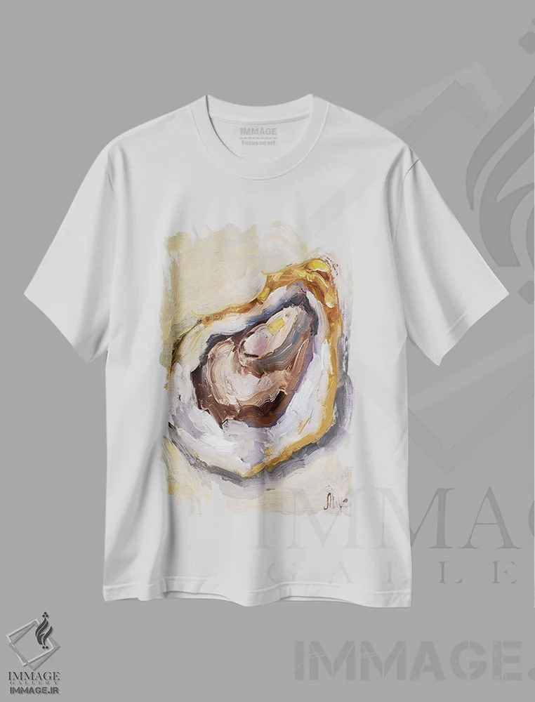 تیشرت سفید طرح دار صدف خوراکی شماره ۲، تزئینی اثر ناتالی مک | فروشگاه ایماژ