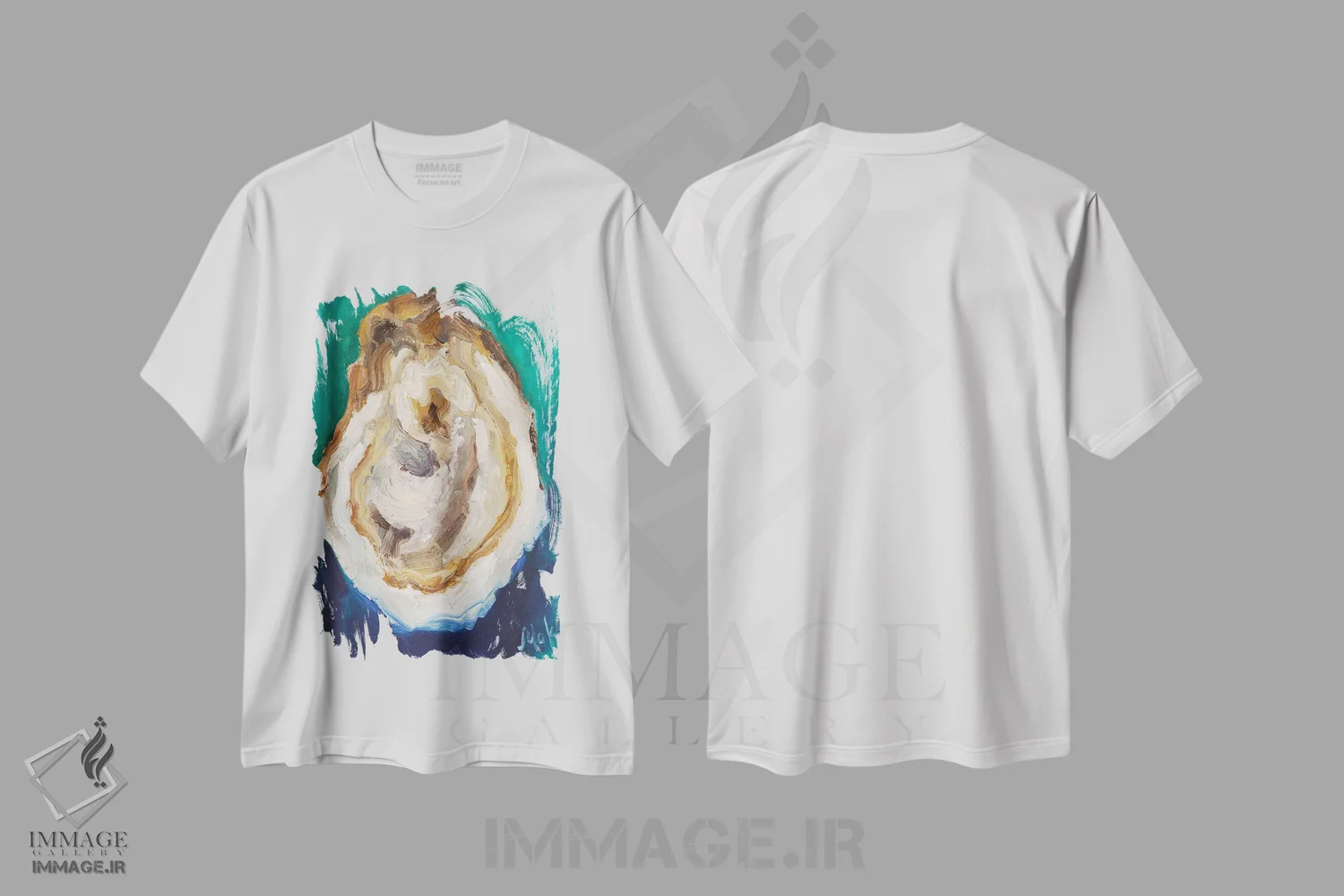 تیشرت سفید طرح دار صدف زمردی، تزئینی اثر ناتالی مک | immage.ir