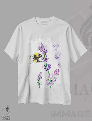 تیشرت سفید طرح دار زنبور روی گل، دکور معاصر اثر ناتالی مک | فروشگاه ایماژ