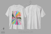 تیشرت سفید طرح دار آن سوی رنگین کمان، تایپوگرافی اثر نور طُحمه | immage.ir