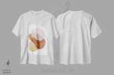 تیشرت سفید طرح دار انتزاع با رنگ های گرم دوم اثر نووو پرینتس | immage.ir