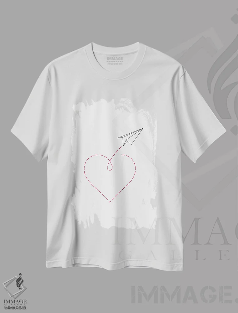 تیشرت سفید طرح دار هواپیمای کاغذی و قلب شماره ۲، تزئینی اثر نووو پرینتس | فروشگاه ایماژ